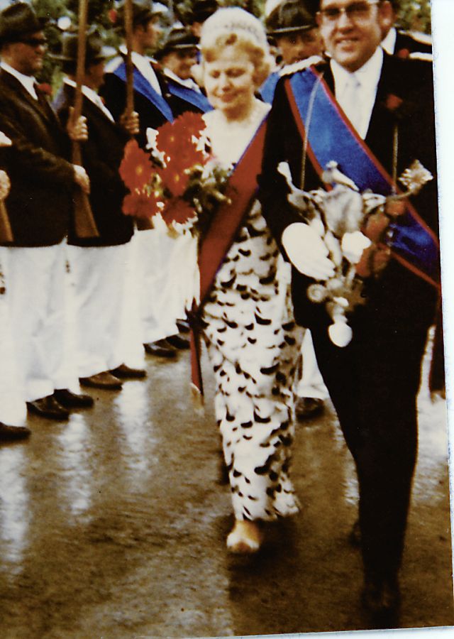 1970 71 Bue Bittis F