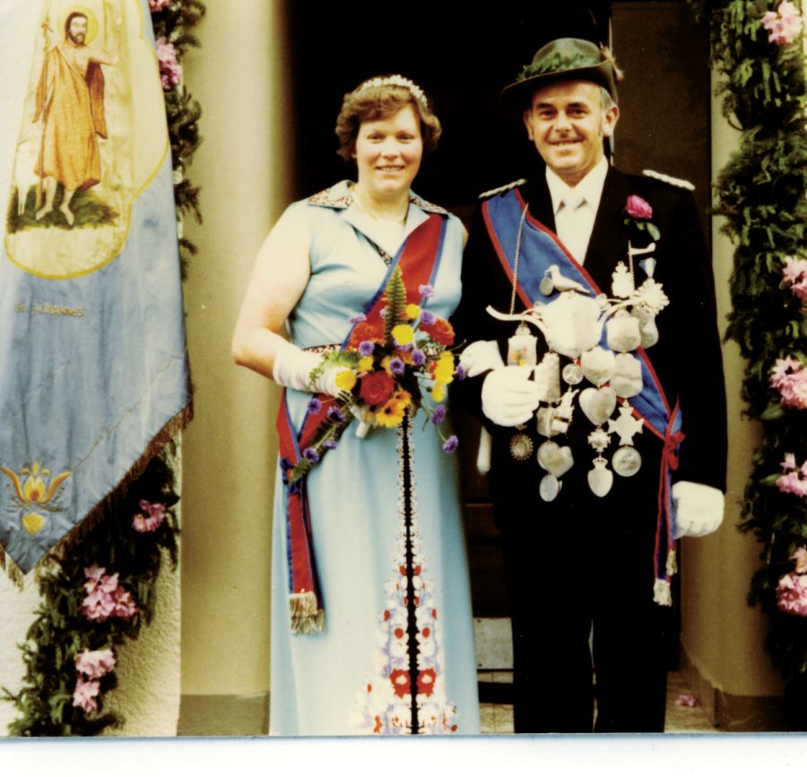 1976 77 Bue Trompeter K