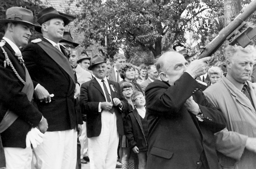 346 Pastor Kleffman schießt